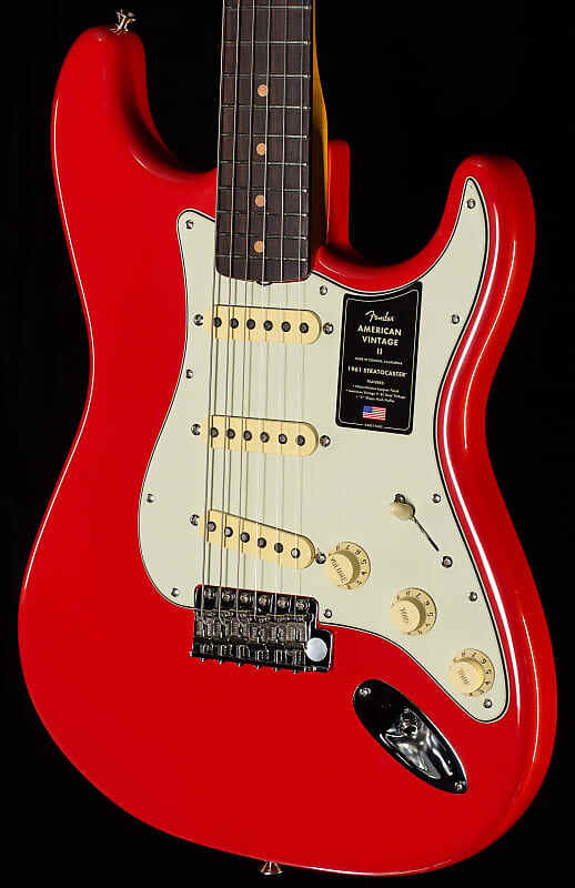 Электрогитара Fender American Vintage II 1961 Stratocaster Rosewood Fingerboard Fiesta Red 
Электрогитара Fender American Vintage II 1961 Stratocaster Rosewood Fingerboard Fiesta Red
