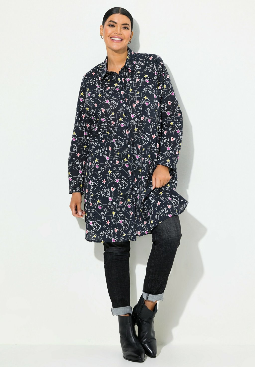 Платье-рубашка SCRIBBLE PRINT Ulla Popken, черный
Платье-рубашка SCRIBBLE PRINT Ulla Popken, черный