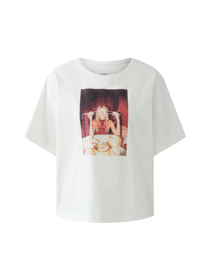 Футболка с изображением танцора в облаке Oui
Футболка с изображением танцора в облаке Oui