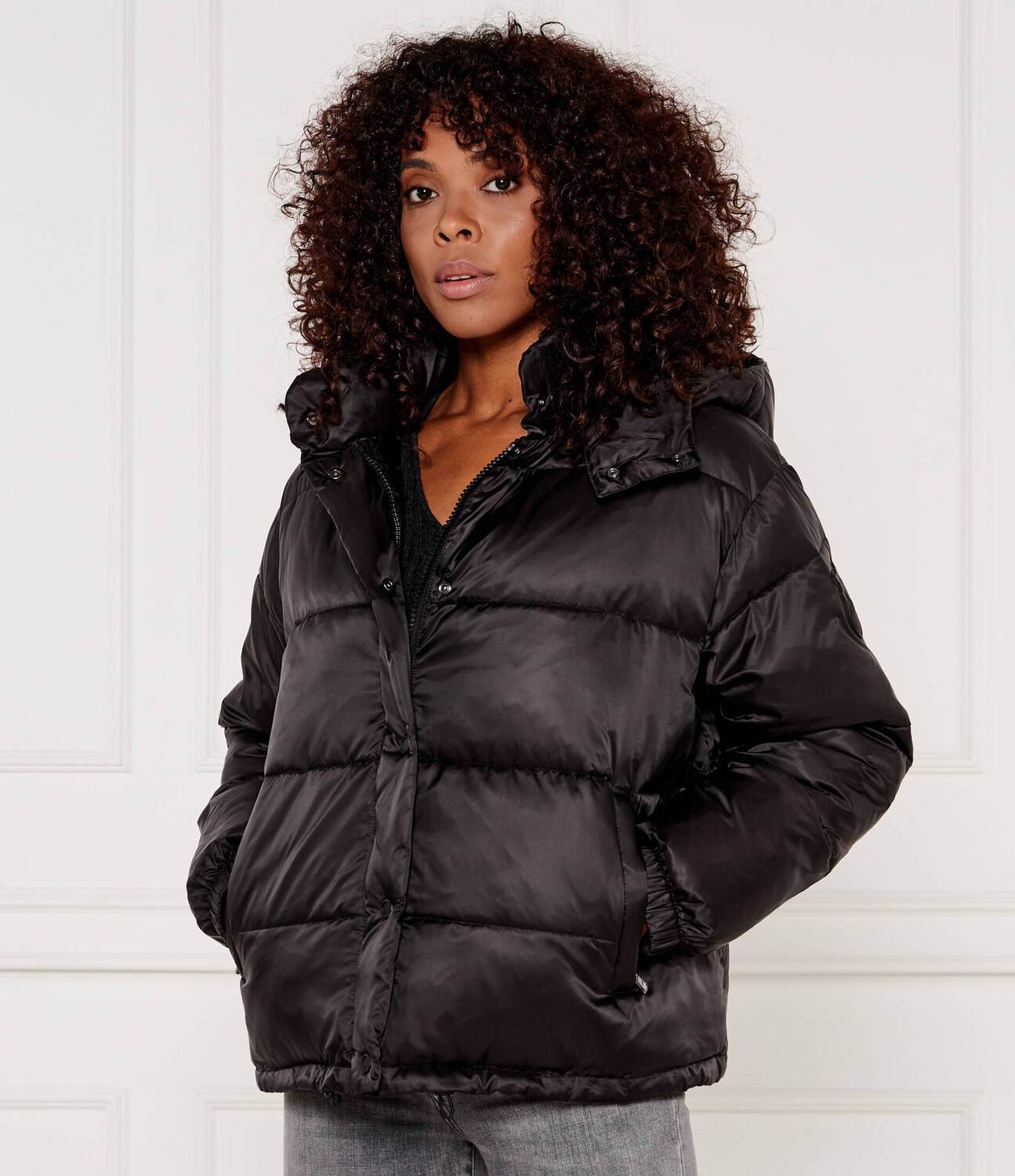 Куртка Pinko IDRANTE Regular Fit, черный
Куртка Pinko IDRANTE Regular Fit, черный