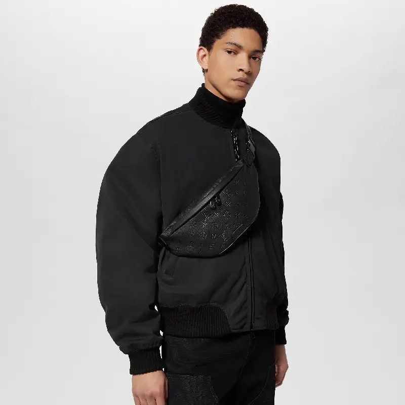 Сумка Louis Vuitton Discovery PM, черный
Сумка Louis Vuitton Discovery PM, черный