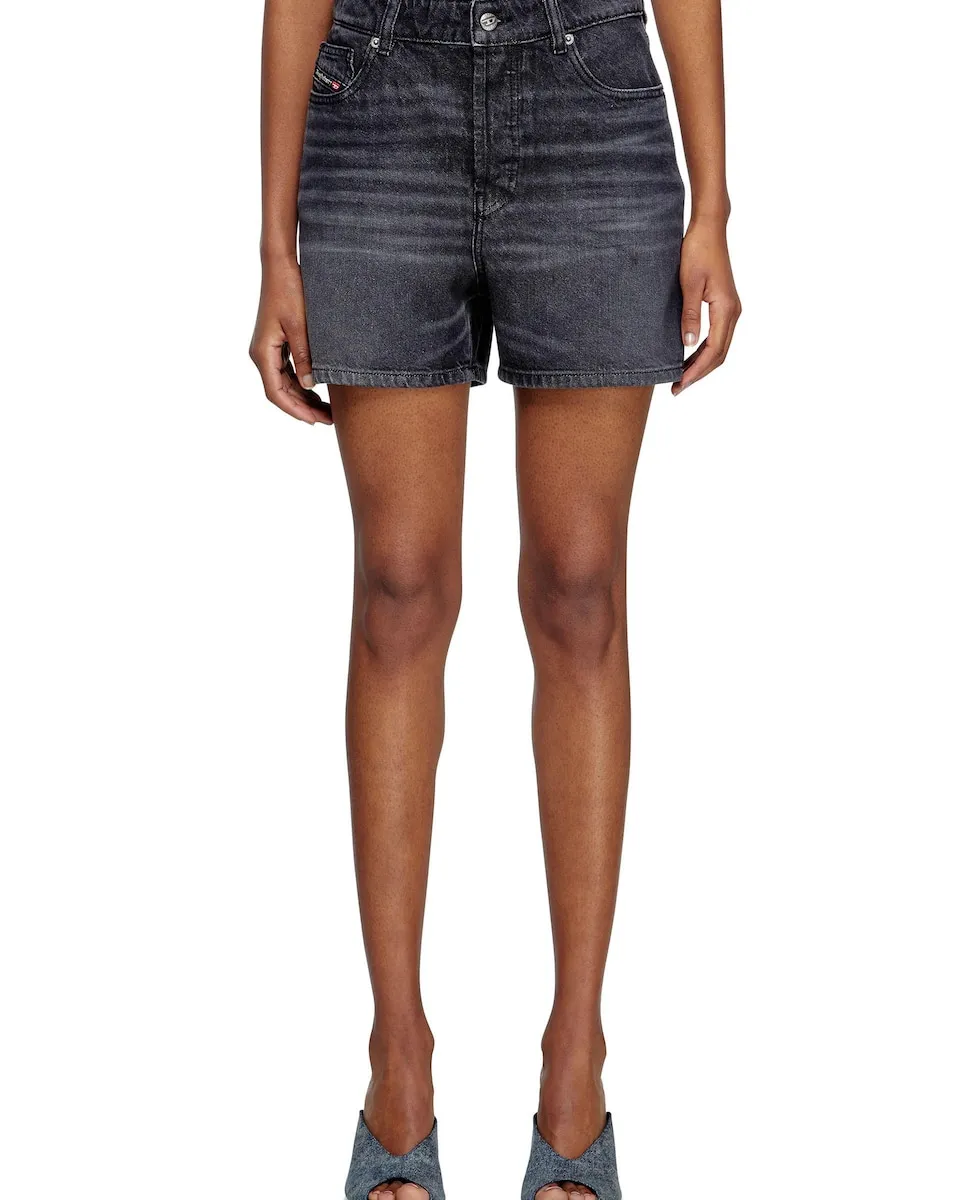 Женские шорты DIESEL из денима с эффектом потертости Diesel, черный
Женские шорты DIESEL из денима с эффектом потертости Diesel, черный