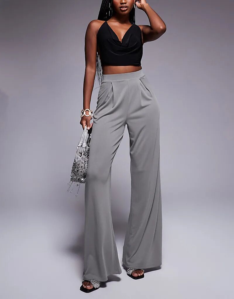 Брюки широкого кроя с мягкой ручкой и складками в сером цвете ASOS DESIGN
Брюки широкого кроя с мягкой ручкой и складками в сером цвете ASOS DESIGN