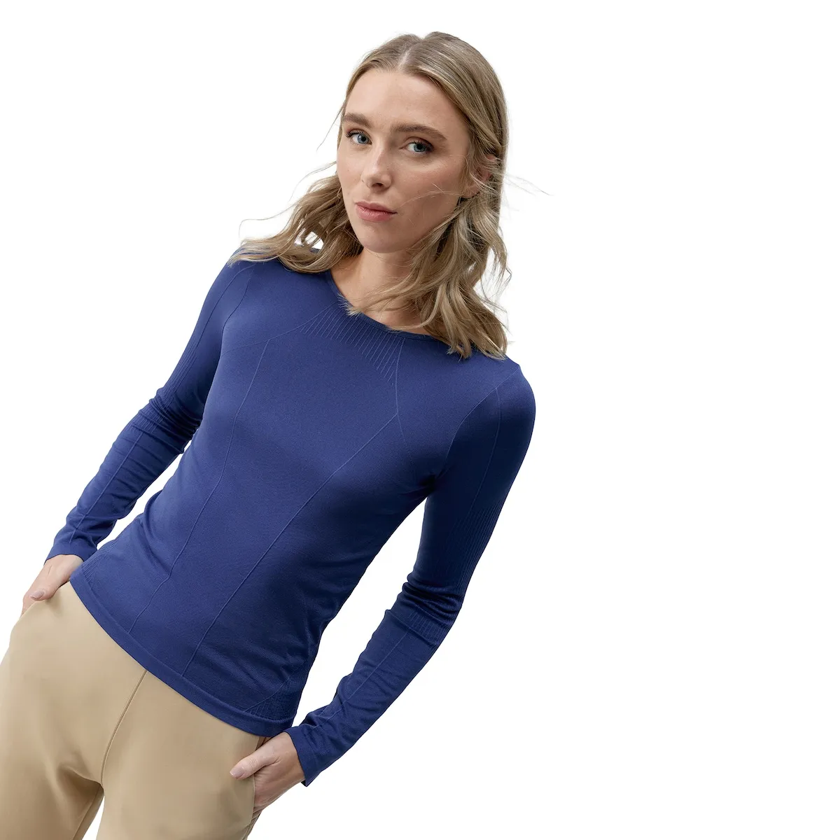 Женская футболка Balasana Born Living Yoga, антрацитово-синий
Женская футболка Balasana Born Living Yoga, антрацитово-синий