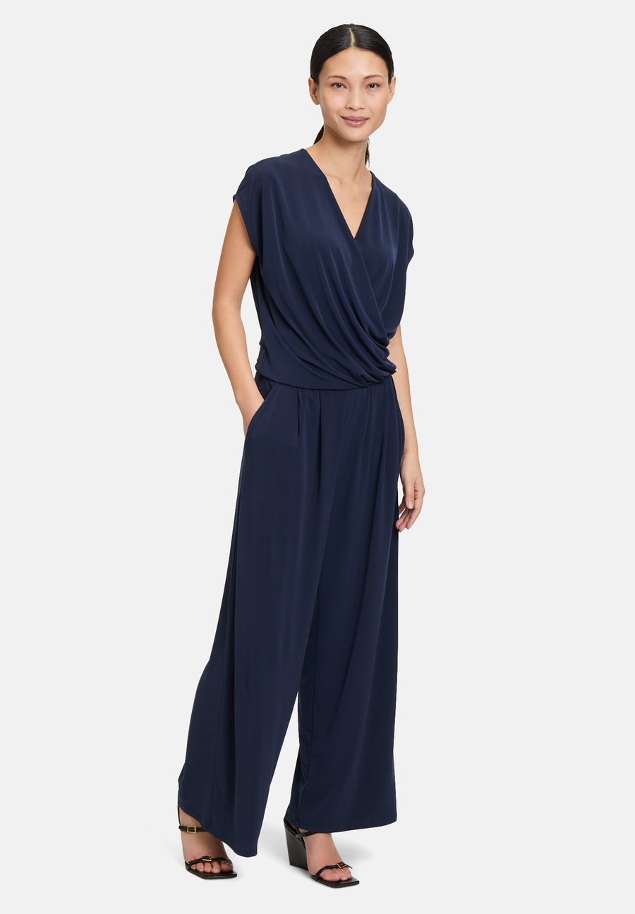 Комбинезон Vera Mont Jumpsuit, Night Sky/Blue
Комбинезон Vera Mont Jumpsuit, Night Sky/Blue