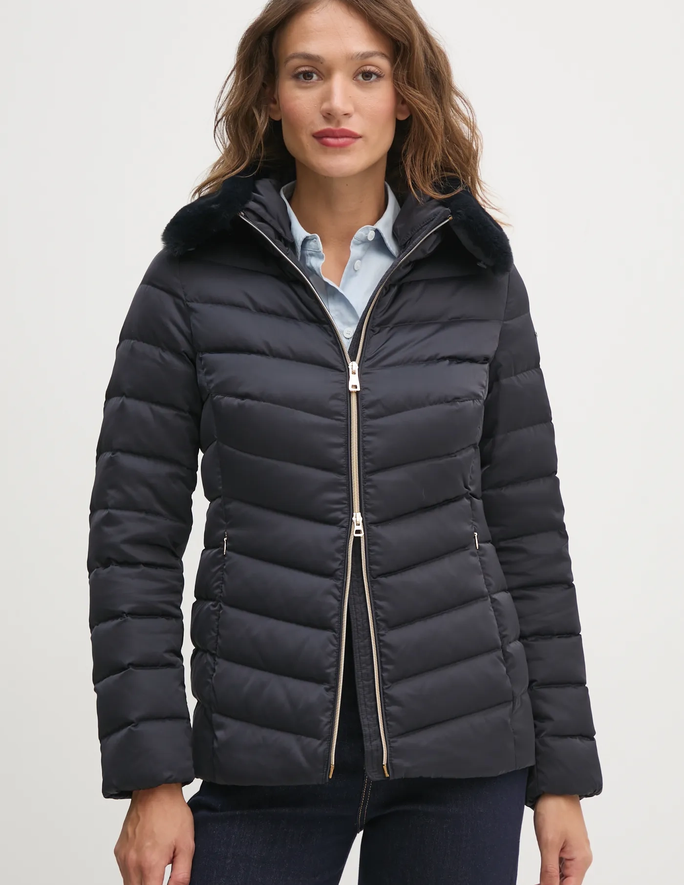 Пуховик женский Geox, темно-синий
Пуховик женский Geox, темно-синий