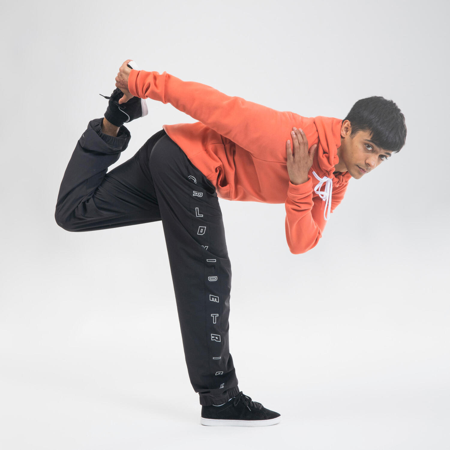 Танцевальный жакет с запахом, для девочек, розовый STAREVER, розовый кварц
Танцевальный жакет с запахом, для девочек, розовый STAREVER, розовый кварц