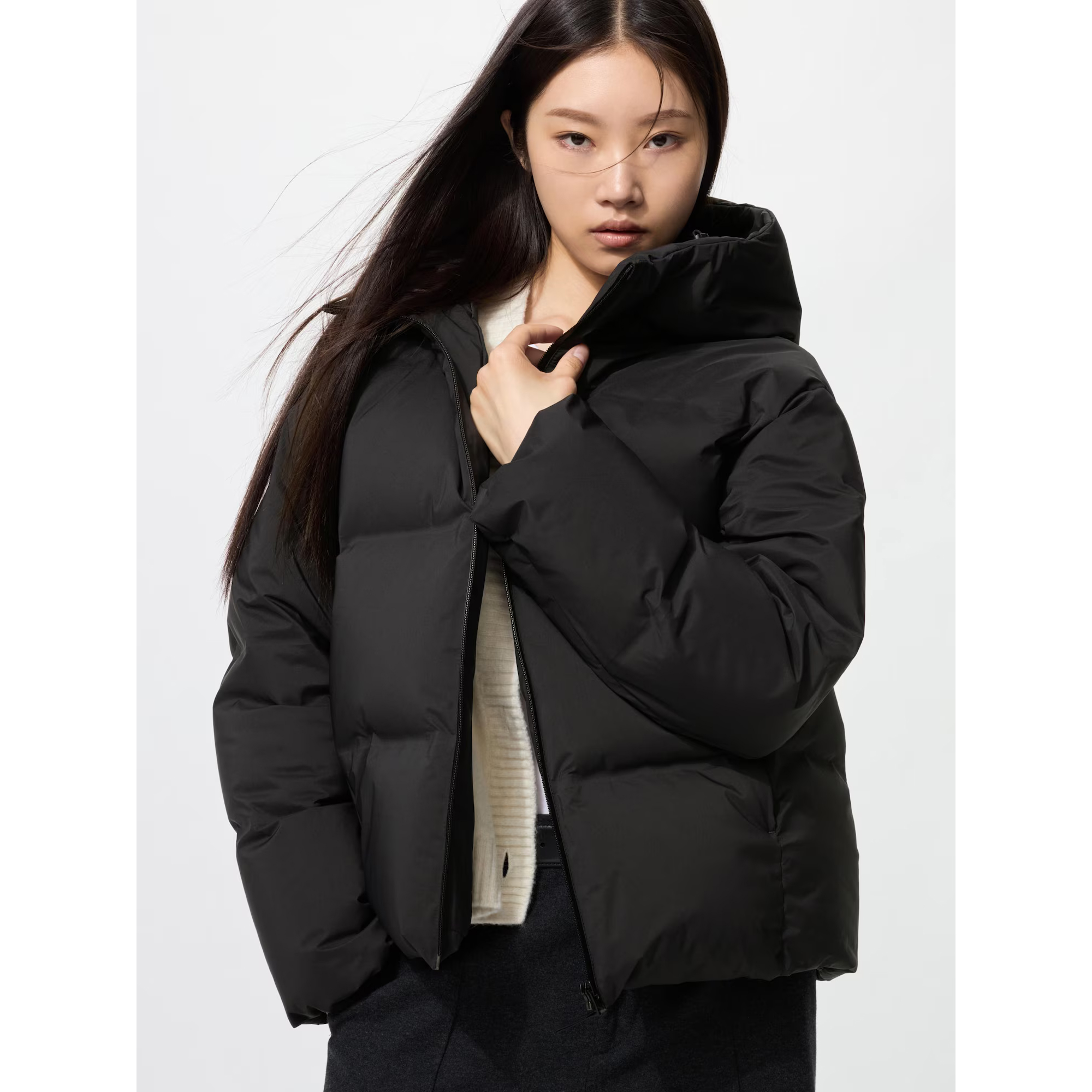 Бесшовная пуховая парка Uniqlo, 09 черный 
Бесшовная пуховая парка Uniqlo, 09 черный