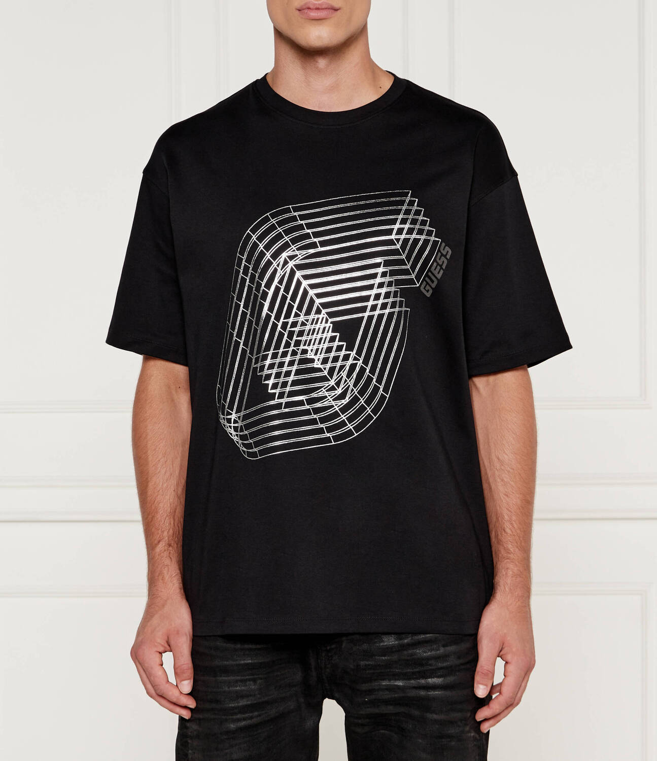 Футболка GUESS ACTIVE CAPH Regular Fit, черный
Футболка GUESS ACTIVE CAPH Regular Fit, черный