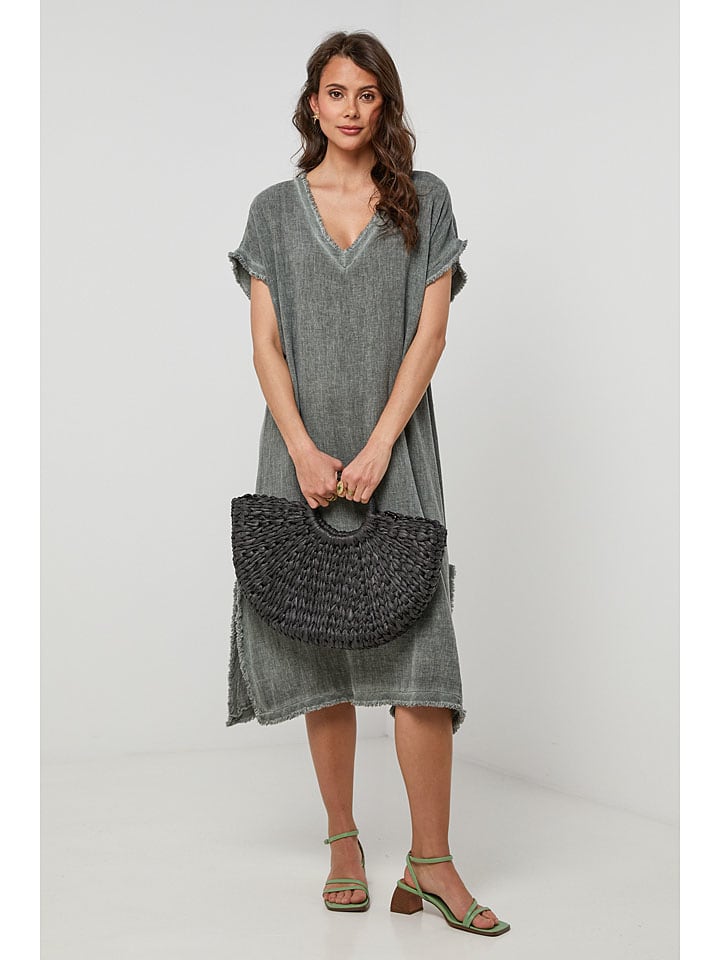 Платье до колена Lin Passion, хаки
Платье до колена Lin Passion, хаки