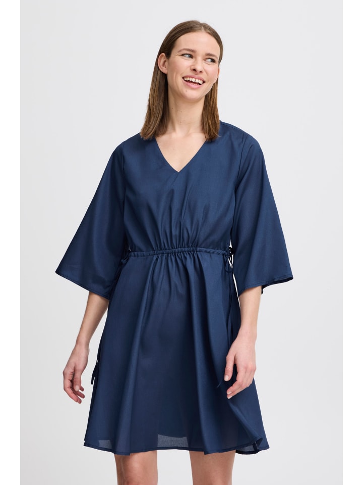 Короткое платье b.young A-Linien-Kleid BYHANIKO DRESS 20816420 Modernes Kleid mit V-Ausschnitt, синий
Короткое платье b.young A-Linien-Kleid BYHANIKO DRESS 20816420 Modernes Kleid mit V-Ausschnitt, синий