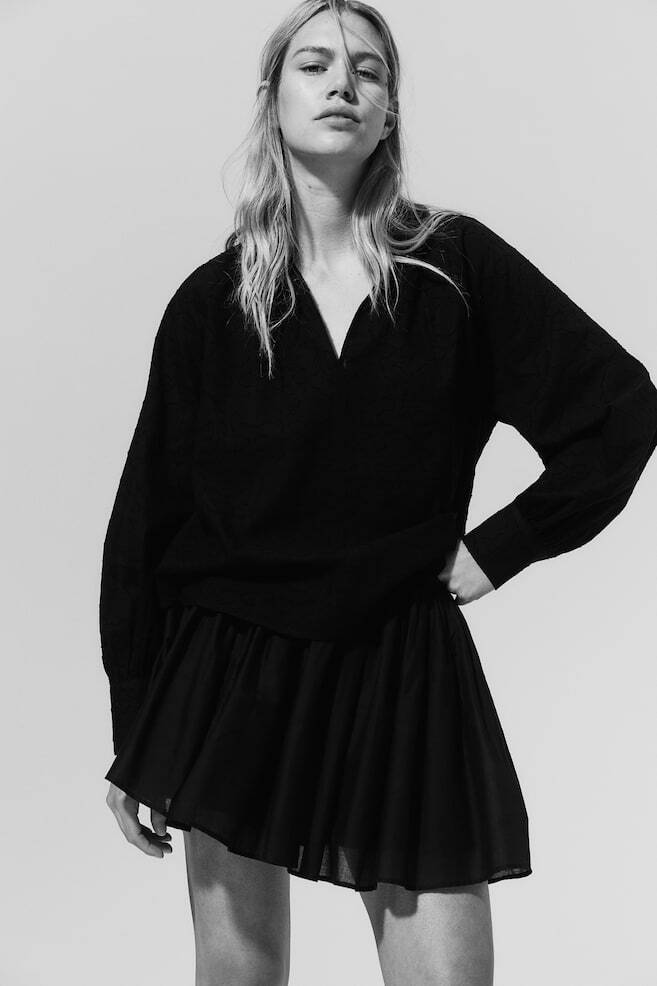 Жаккардовая блузка H&M, черный
Жаккардовая блузка H&M, черный