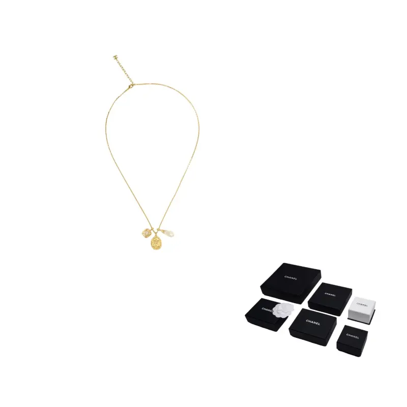 Унисекс ожерелья Unisex CHANEL, золотой
Унисекс ожерелья Unisex CHANEL, золотой