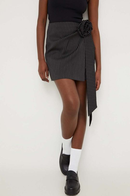 Юбка Answear Lab, черный
Юбка Answear Lab, черный