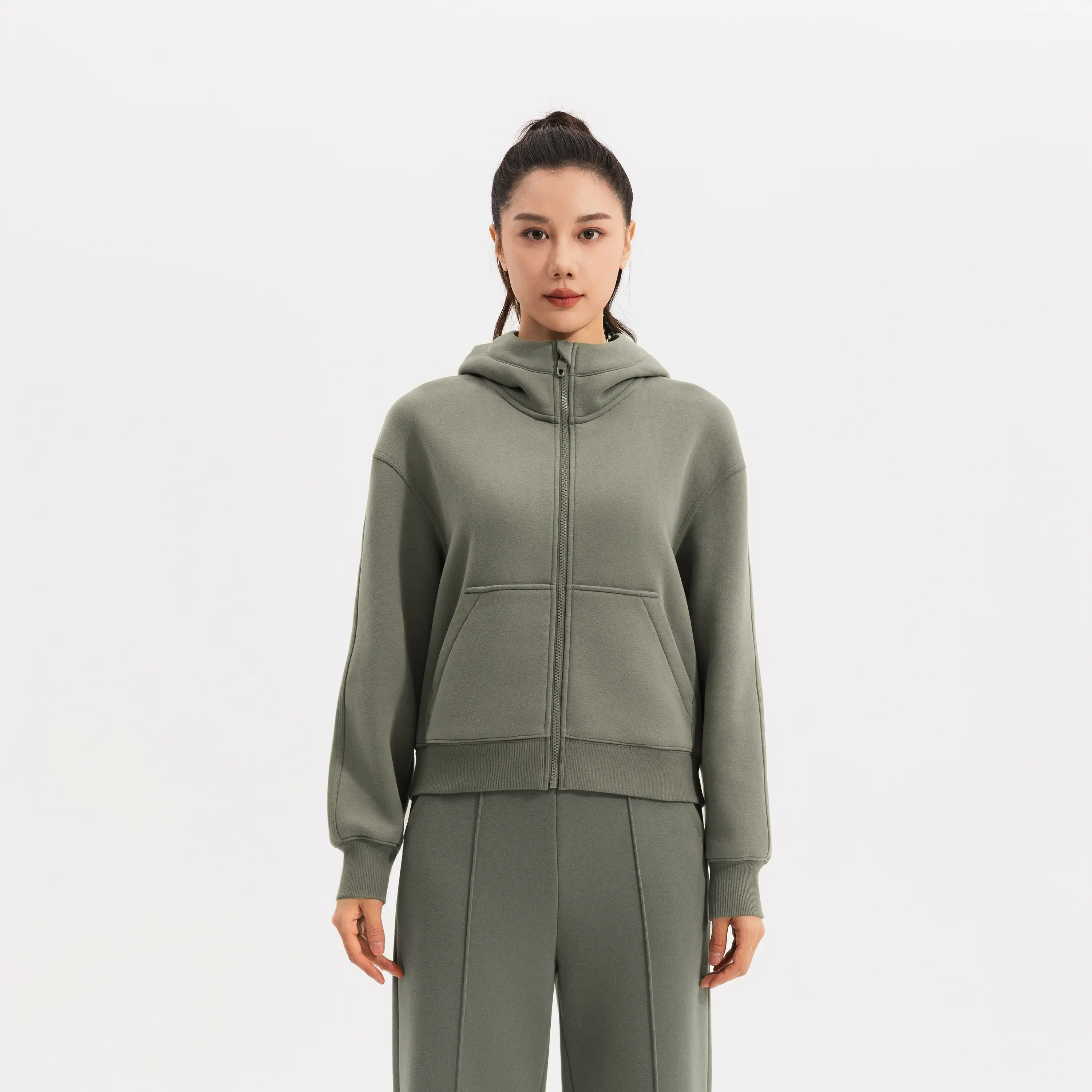 Женская флисовая куртка Domyos — хаки
Женская флисовая куртка Domyos — хаки