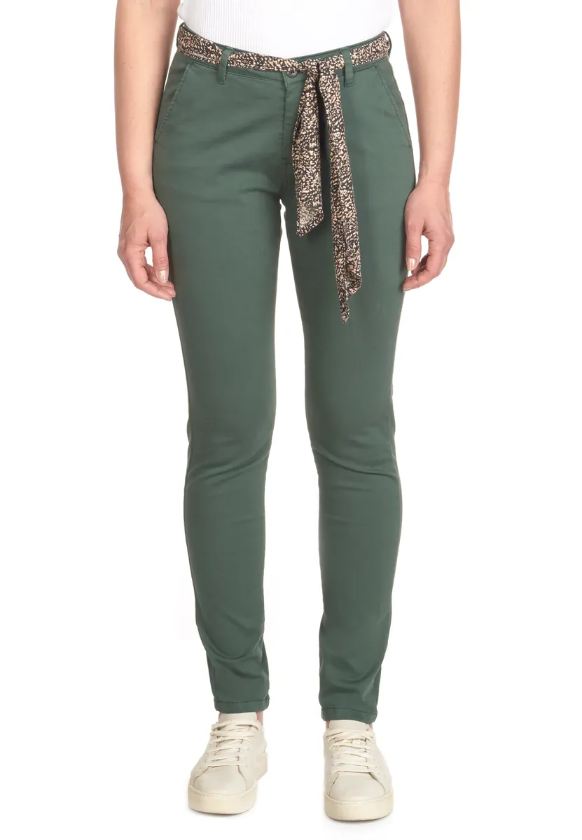 Брюки-чиносы Le Temps Des Cerises "DYLI 4" из эластичного хлопка, зеленый 
Брюки-чиносы Le Temps Des Cerises "DYLI 4" из эластичного хлопка, зеленый