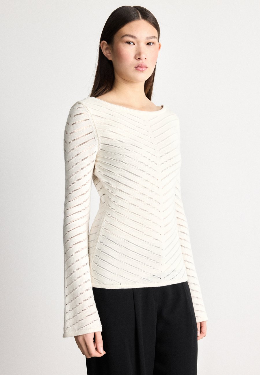 Джемпер BOSS FALONINA, Open White/Off-White
Джемпер BOSS FALONINA, Open White/Off-White