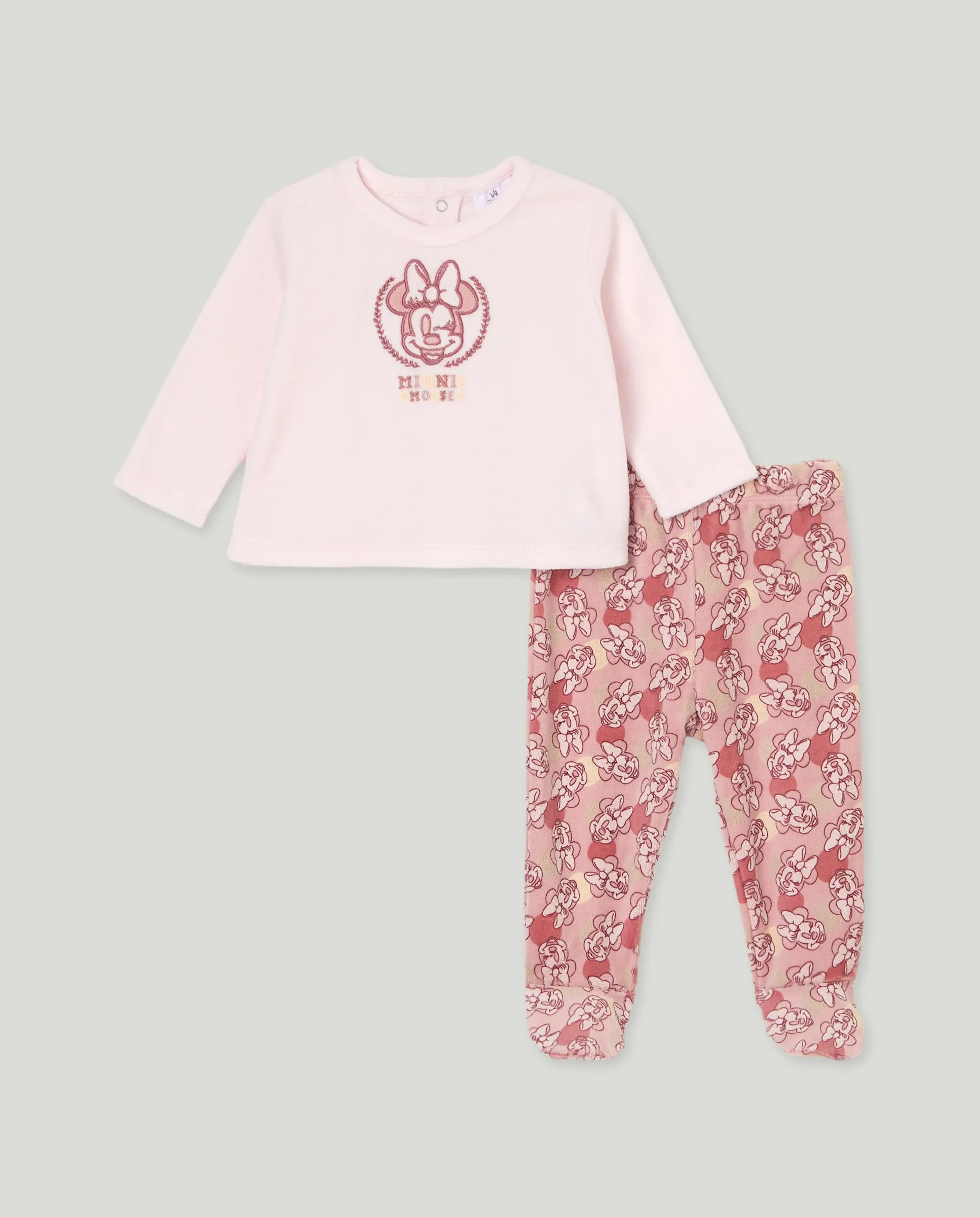 Пижама длинная на липучках с лицом Минни, штаны с принтом для девочки Cotton Juice, розовый
Пижама длинная на липучках с лицом Минни, штаны с принтом для девочки Cotton Juice, розовый
