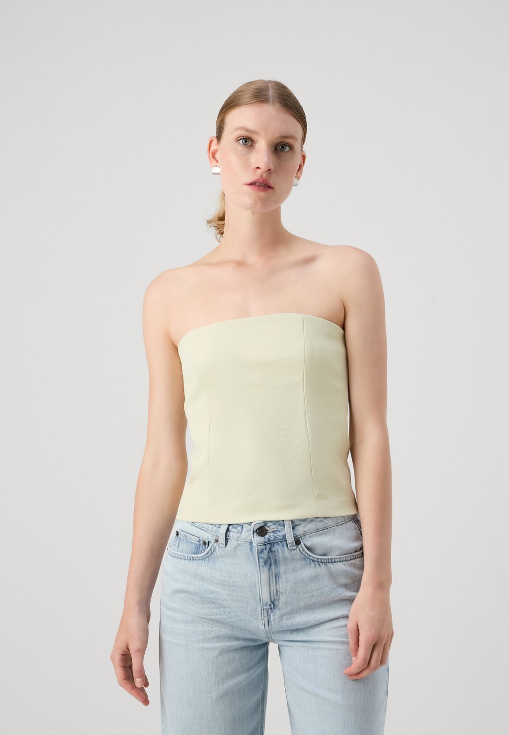 Топ Anga DRYKORN, желтый
Топ Anga DRYKORN, желтый