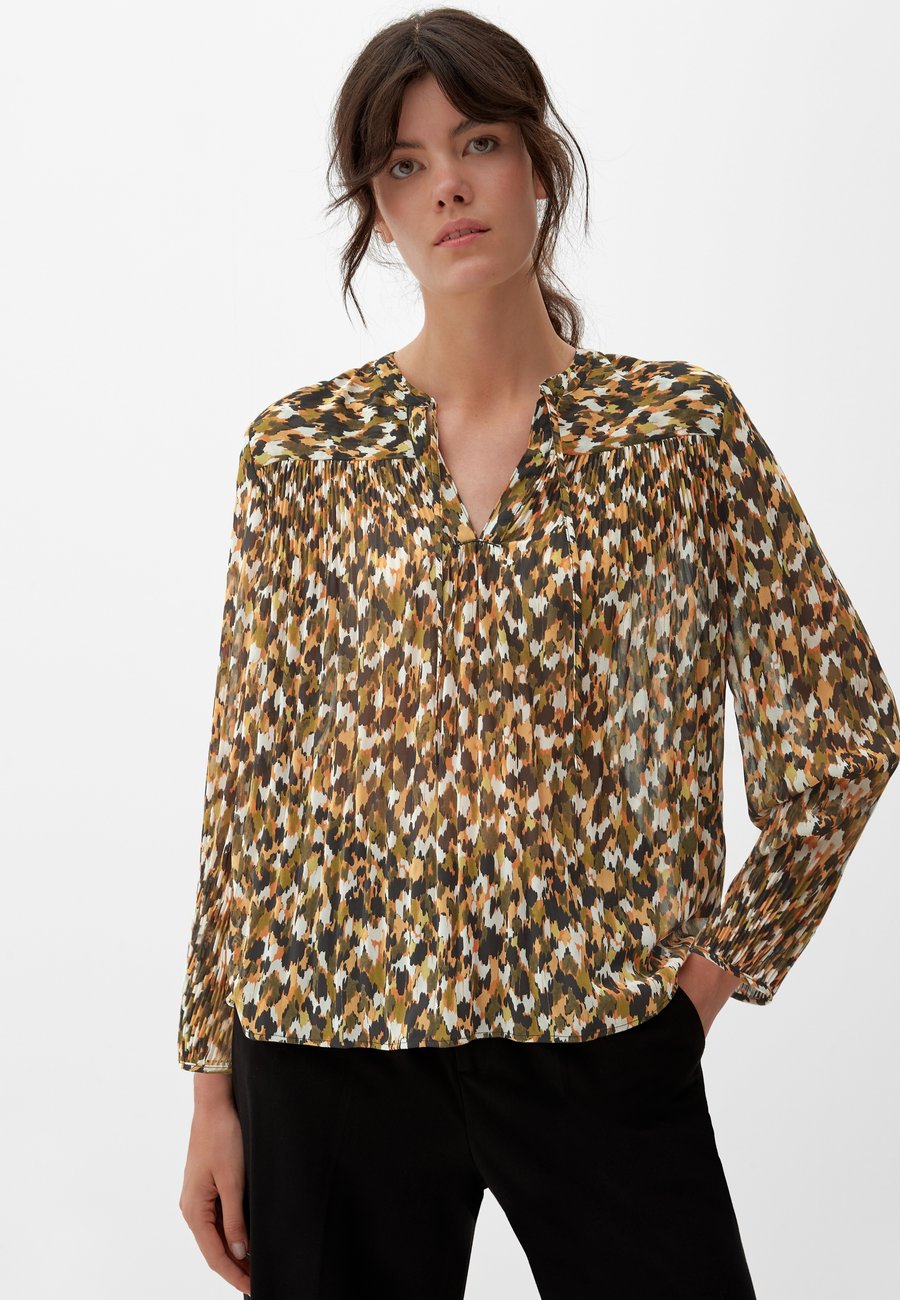 Блуза s.Oliver MIT ALLOVERMUSTER, Olivgrün/Dark Green
Блуза s.Oliver MIT ALLOVERMUSTER, Olivgrün/Dark Green