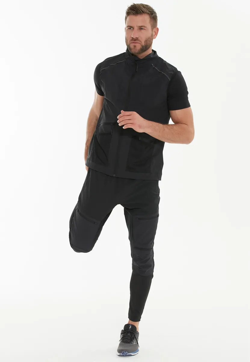 Жилет из софтшелла ENDURANCE "Almell", простого дизайна, черный
Жилет из софтшелла ENDURANCE "Almell", простого дизайна, черный