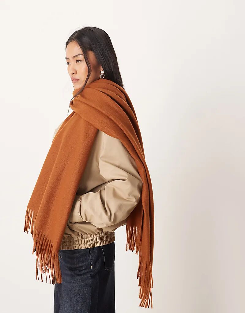 Классический шарф Mango темно-коричневого цвета
Классический шарф Mango темно-коричневого цвета