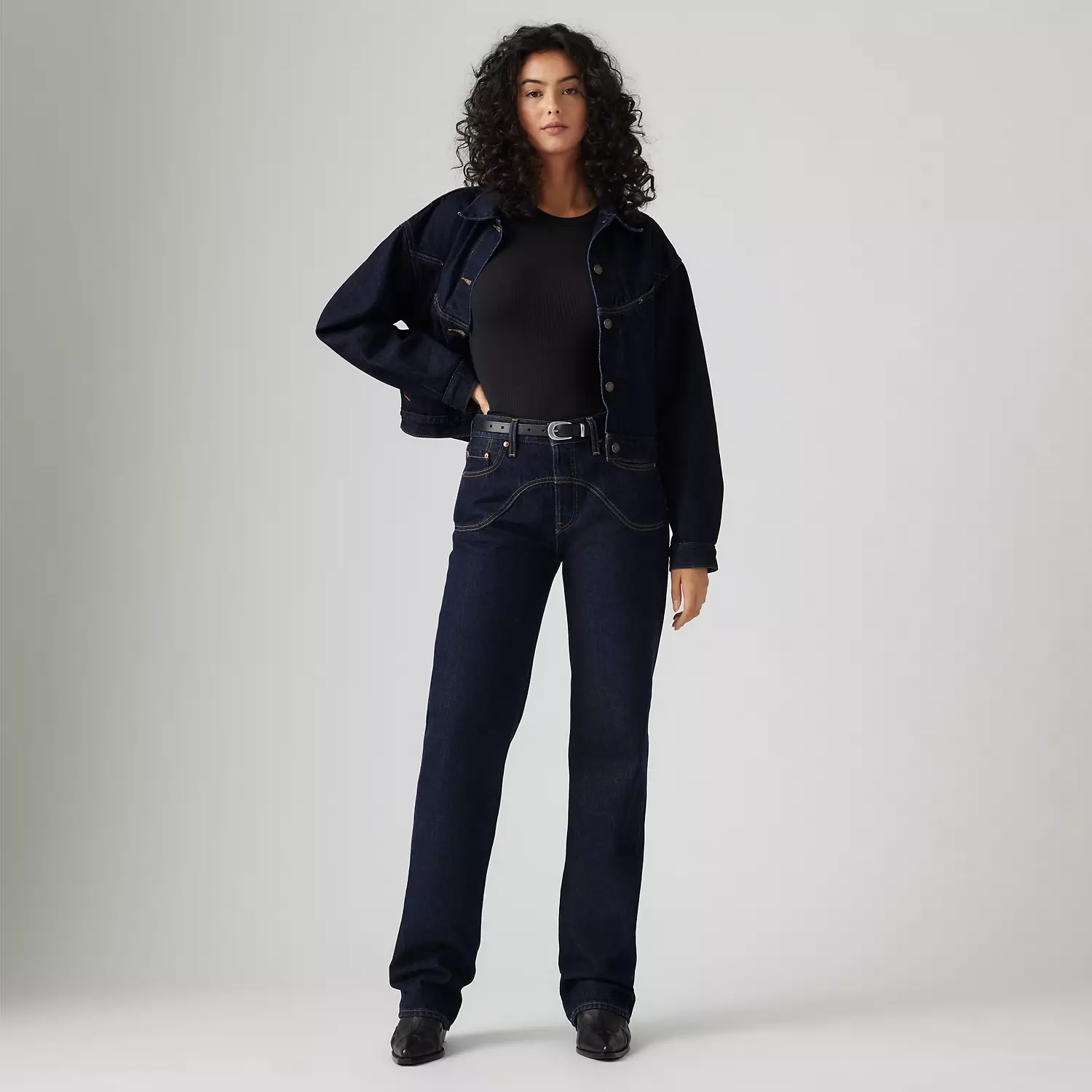 Женские джинсы 501 в стиле вестерн 90-х годов Levi's, цвет Deep Breath - Dark Wash
Женские джинсы 501 в стиле вестерн 90-х годов Levi's, цвет Deep Breath - Dark Wash