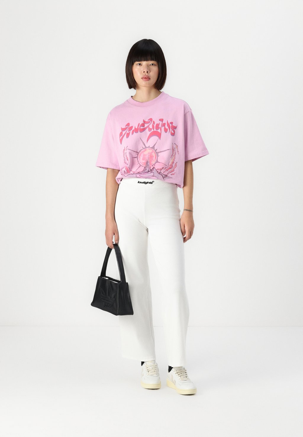 Брюки BASIC LOGO WOMAN WIDE LEG PANTS LOW LIGHTS STUDIOS®, бежевый
Брюки BASIC LOGO WOMAN WIDE LEG PANTS LOW LIGHTS STUDIOS®, бежевый