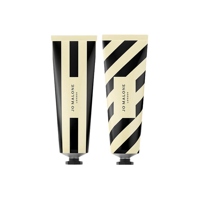 ZUMALONG увлажняющий крем для рук с ароматом колокольчика, шалфея и морской соли Jo Malone London
ZUMALONG увлажняющий крем для рук с ароматом колокольчика, шалфея и морской соли Jo Malone London