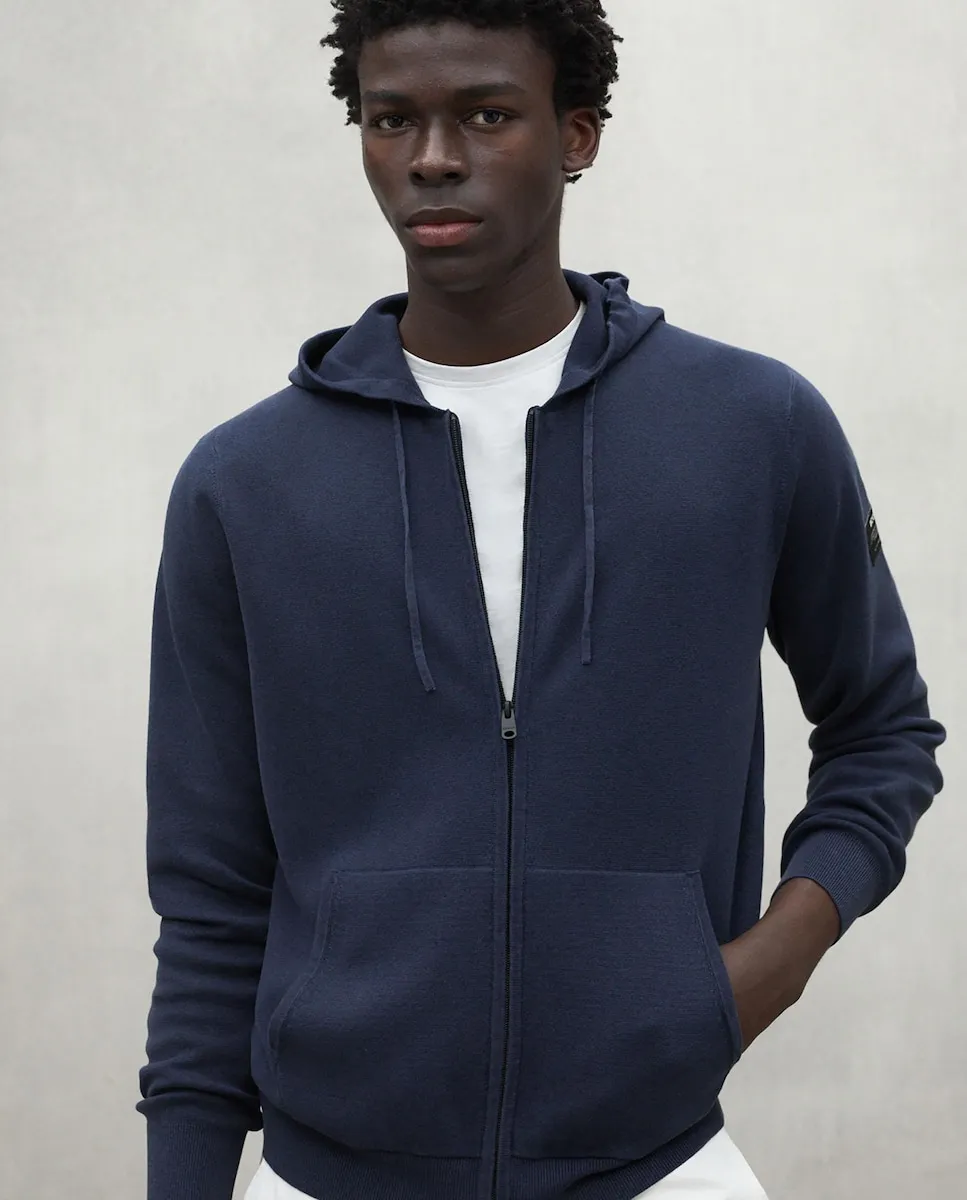 Мужской вязаный свитер с капюшоном и застежкой-молнией Ecoalf, тёмно-синий
Мужской вязаный свитер с капюшоном и застежкой-молнией Ecoalf, тёмно-синий