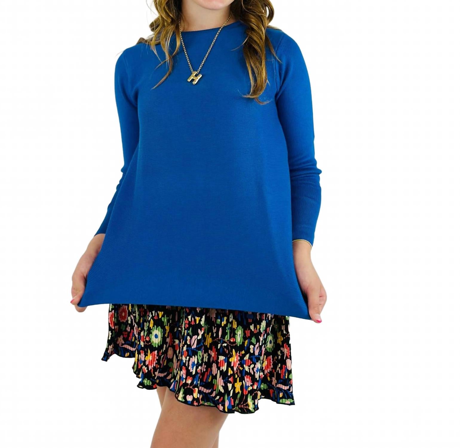 Детский вязаный свитер свободного кроя в королевском синем Compania Fantastica
Детский вязаный свитер свободного кроя в королевском синем Compania Fantastica