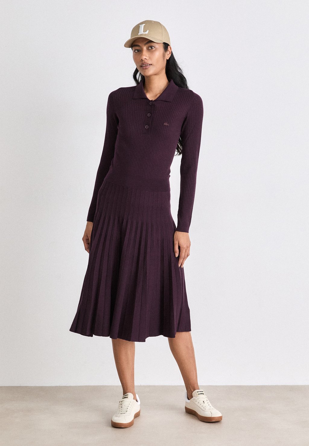 Платье-джемпер Lacoste, бордовый
Платье-джемпер Lacoste, бордовый