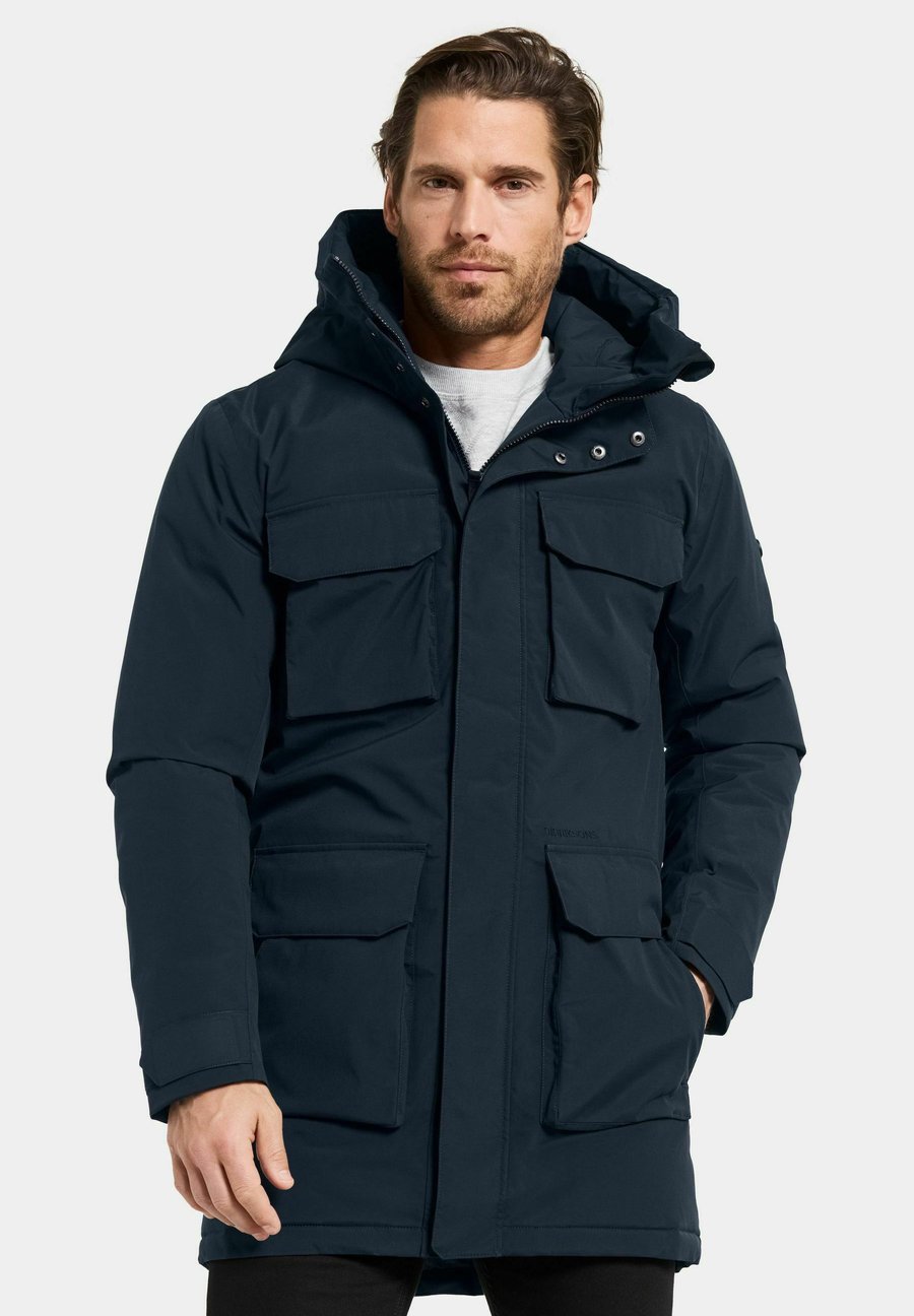 Пальто Didriksons AIDEN , Dark Night Blue/Dark Blue
Пальто Didriksons AIDEN , Dark Night Blue/Dark Blue