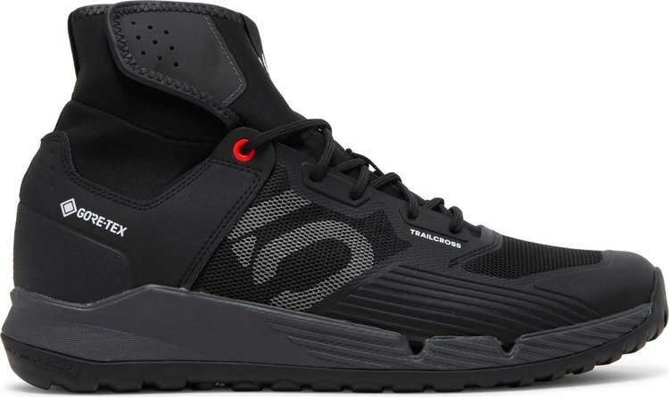 Кроссовки Adidas Five Ten Trailcross GTX 'Core Black', черный
Кроссовки Adidas Five Ten Trailcross GTX 'Core Black', черный