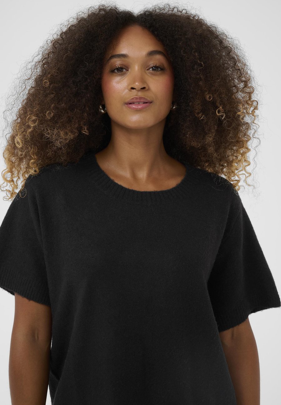 Футболка Love Copenhagen LCMISSA KNIT T-SHIRT, Pitch Black/Black
Футболка Love Copenhagen LCMISSA KNIT T-SHIRT, Pitch Black/Black