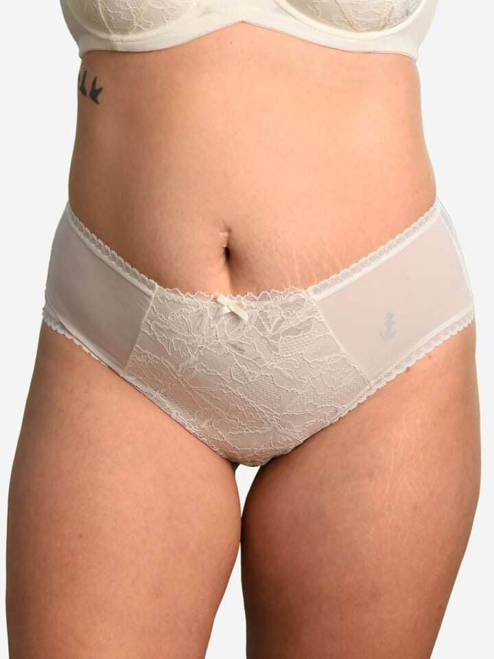 Трусы SugarShape High Panty Vienna, цвет ivory
Трусы SugarShape High Panty Vienna, цвет ivory