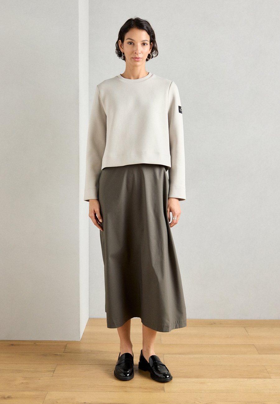Платье Ecoalf MORGAN DRESS WOMAN, Oat / Asteroid/Mottled Beige
Платье Ecoalf MORGAN DRESS WOMAN, Oat / Asteroid/Mottled Beige