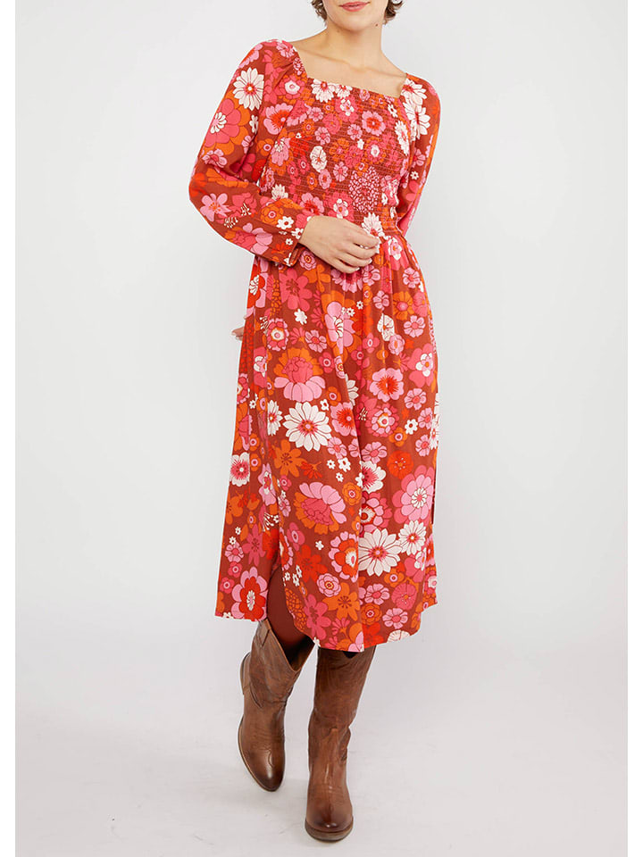 платье светло-коричневого цвета Blutsgeschwister
платье светло-коричневого цвета Blutsgeschwister