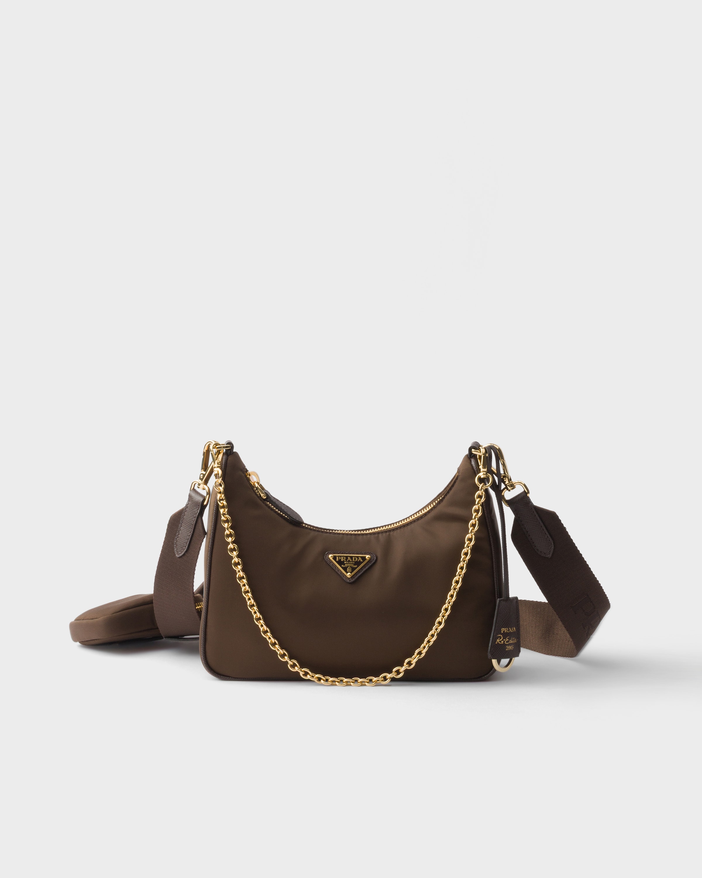 Сумка Prada Re-Edition 2005 из переработанного нейлона Prada, темно-коричневый
Сумка Prada Re-Edition 2005 из переработанного нейлона Prada, темно-коричневый