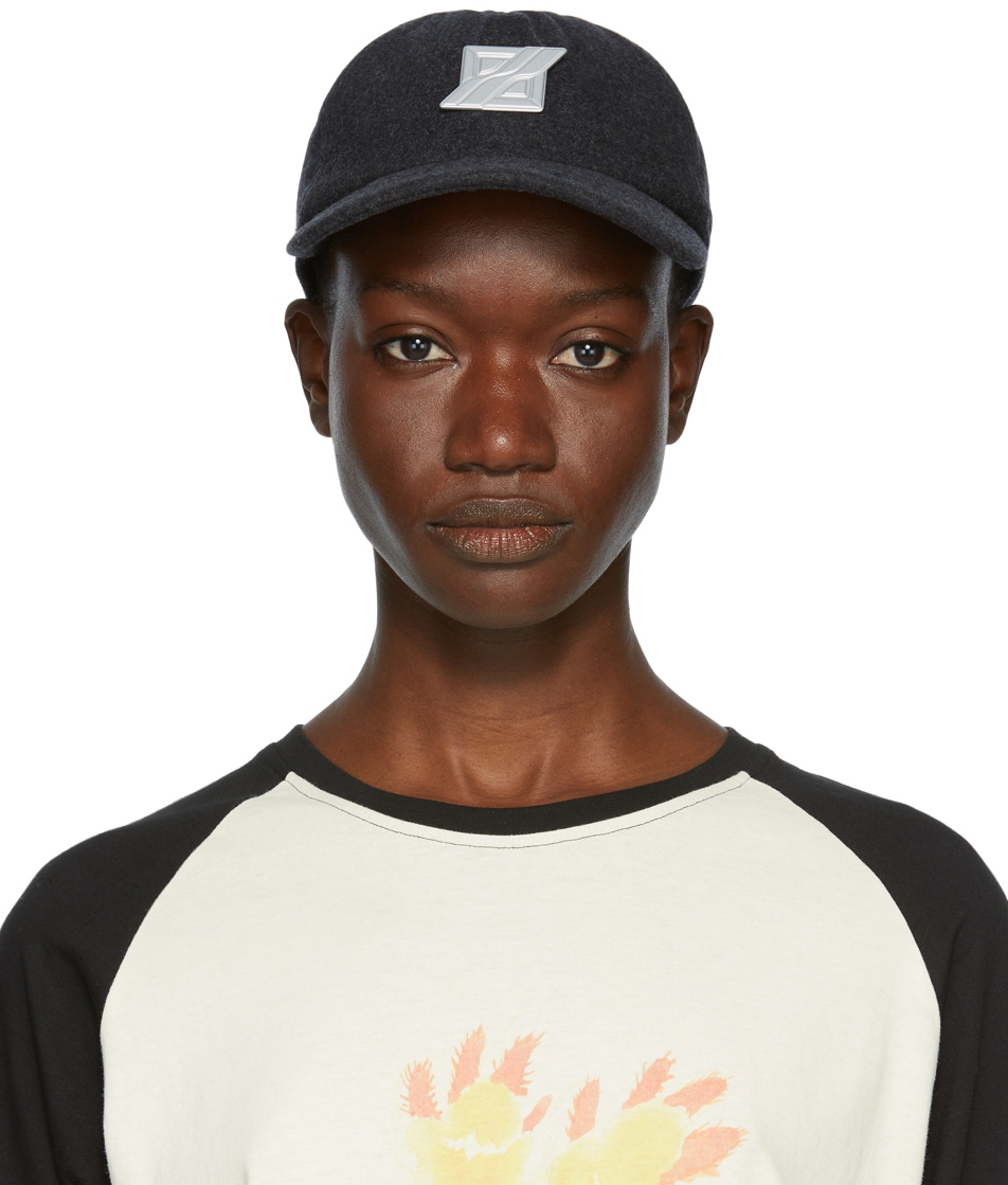 Серая стеганая фланелевая кепка We11done
Серая стеганая фланелевая кепка We11done