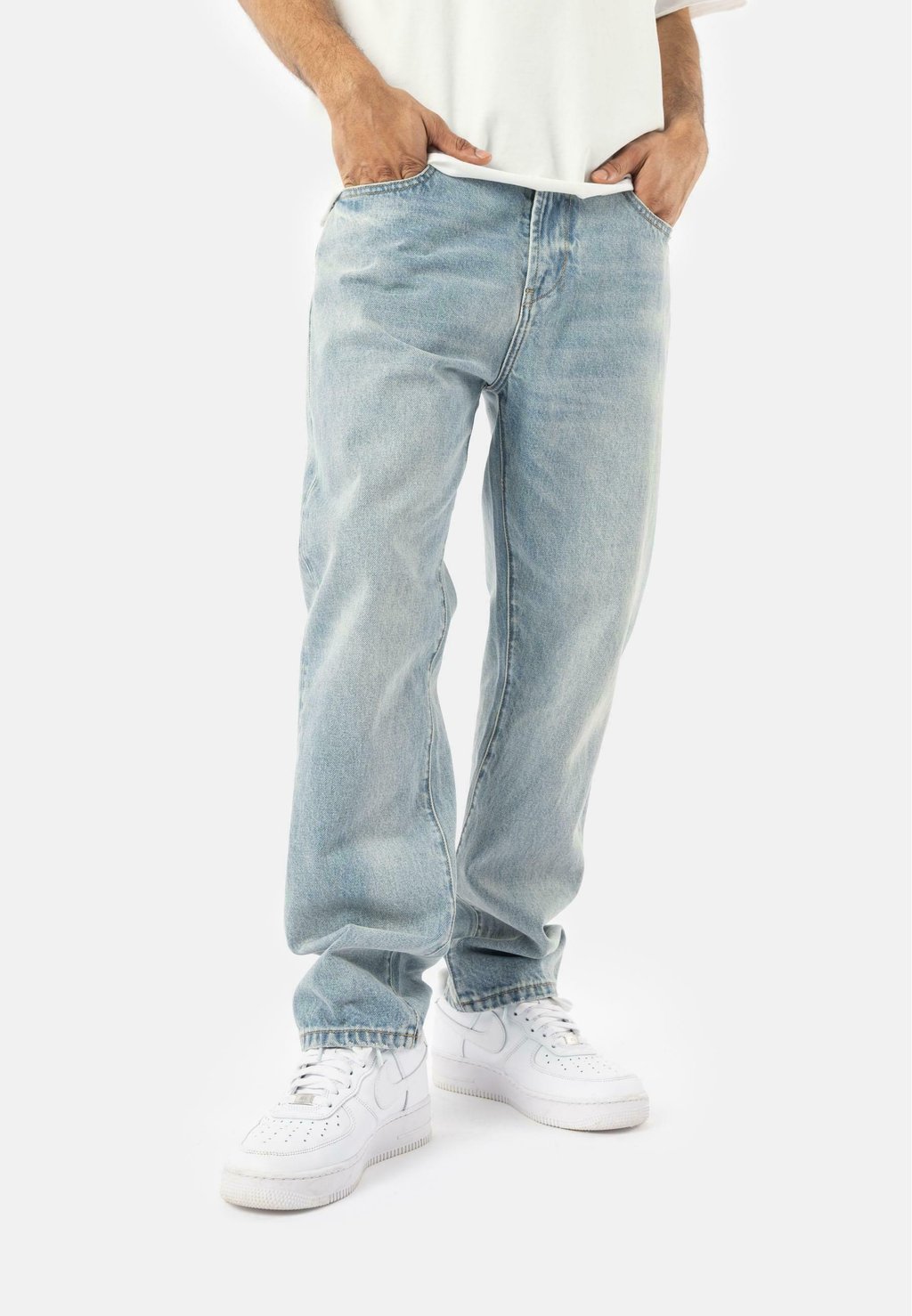 Джинсы свободного кроя FELICE VINTAGE Elias Rumelis, цвет Blue Denim
Джинсы свободного кроя FELICE VINTAGE Elias Rumelis, цвет Blue Denim