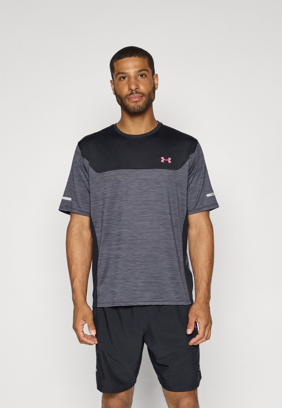 Футболка Under Armour UTILITY, Black/Super Pink/Black
Футболка Under Armour UTILITY, Black/Super Pink/Black