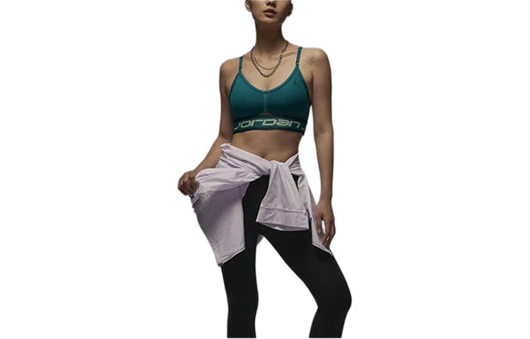 Спортивное нижнее белье женское Arctic Fusion/Off White/Cream White Nike
Спортивное нижнее белье женское Arctic Fusion/Off White/Cream White Nike