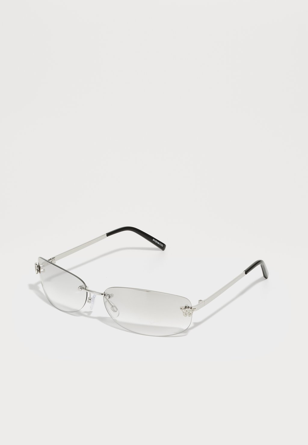 Солнцезащитные очки Even&Odd, серебристый
Солнцезащитные очки Even&Odd, серебристый