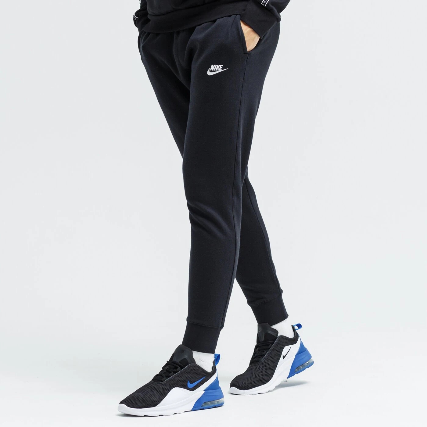 Брюки флисовые Nike SportWear Club, черный 
Брюки флисовые Nike SportWear Club, черный
