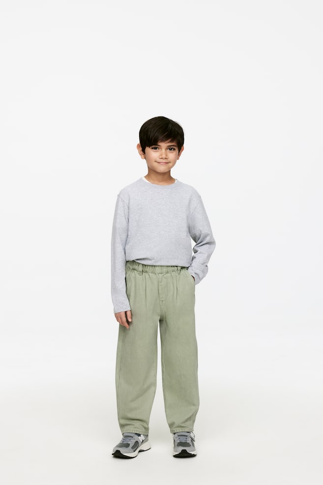 Стираные джинсовые брюки Arket, зеленый
Стираные джинсовые брюки Arket, зеленый