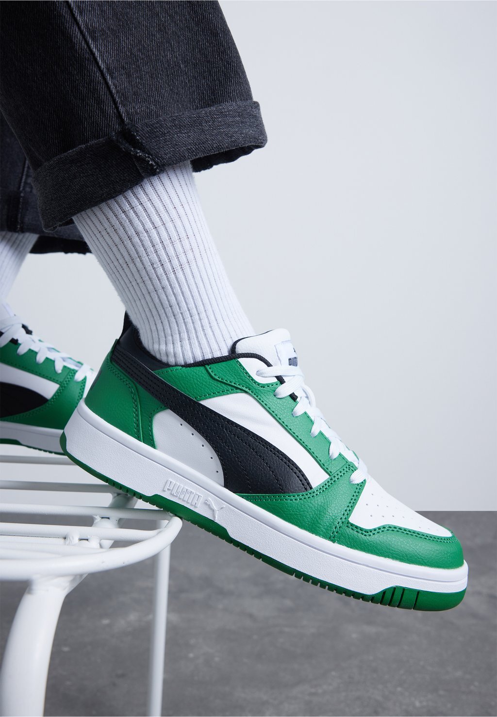 Низкие кроссовки Rebound V6 Jr Unisex Puma, цвет white/black/archive green
Низкие кроссовки Rebound V6 Jr Unisex Puma, цвет white/black/archive green