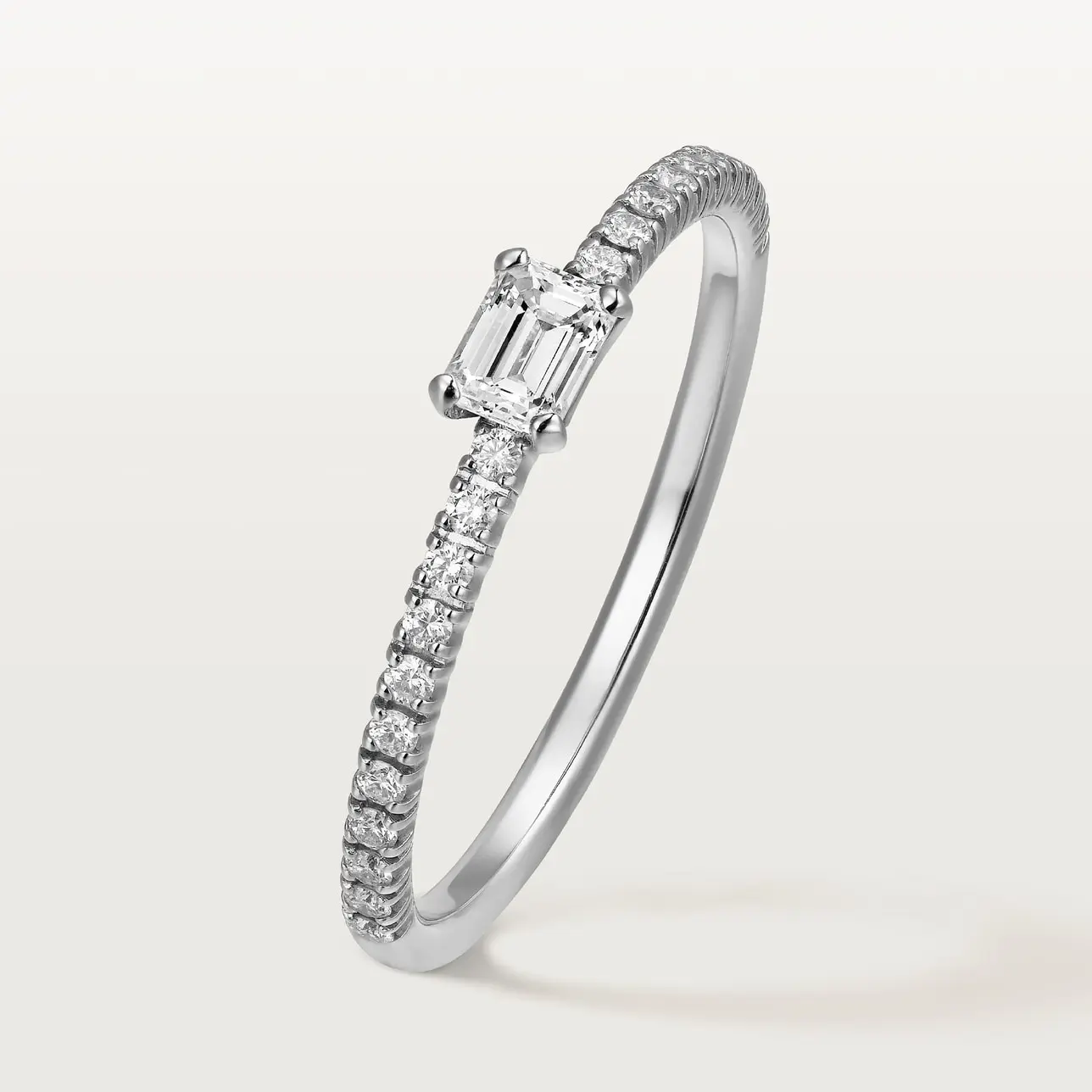 Кольцо Cartier Etincelle de Cartier, белое золото/бриллианты 
Кольцо Cartier Etincelle de Cartier, белое золото/бриллианты