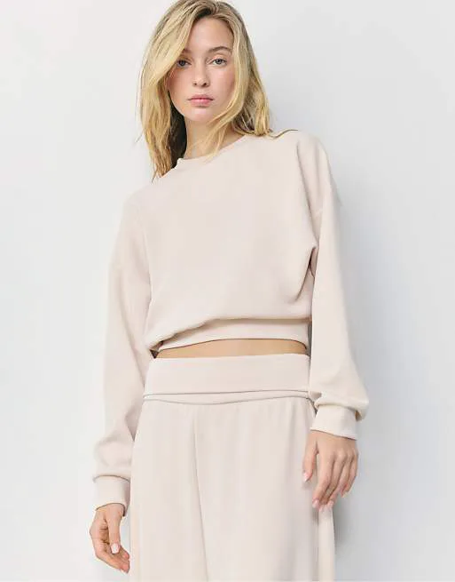 Толстовка с рукавами "летучая мышь" Stradivarius Soft-touch
Толстовка с рукавами "летучая мышь" Stradivarius Soft-touch