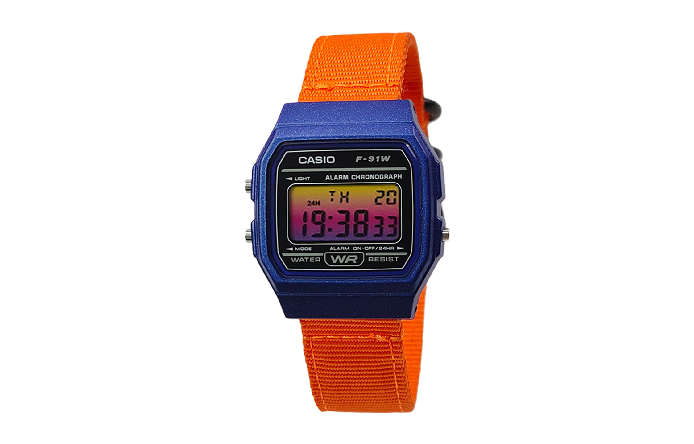 CASIO Мужские часы Retrofit Series с кварцевым механизмом и нейлоновым ремешком, черный циферблат
CASIO Мужские часы Retrofit Series с кварцевым механизмом и нейлоновым ремешком, черный циферблат